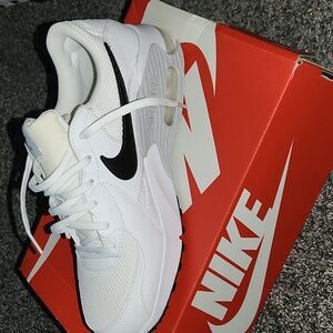 Men's size 9 air max